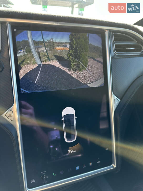 Позашляховик / Кросовер Tesla Model X 2016 в Вінниці