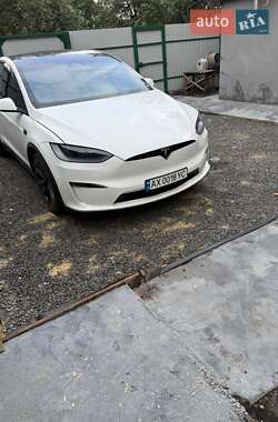 Tesla Model X 2023