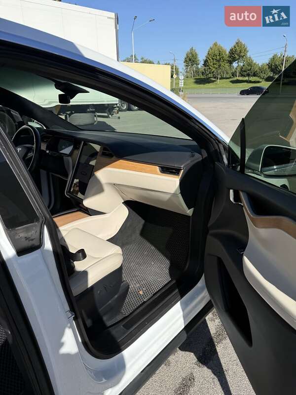 Позашляховик / Кросовер Tesla Model X 2020 в Дніпрі