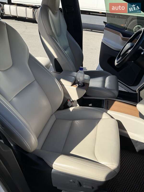 Позашляховик / Кросовер Tesla Model X 2020 в Дніпрі