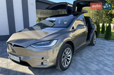 Внедорожник / Кроссовер Tesla Model X 2016 в 