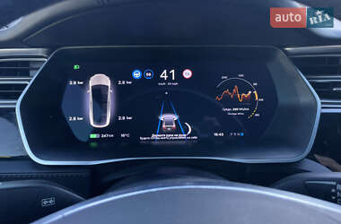 Внедорожник / Кроссовер Tesla Model X 2016 в 