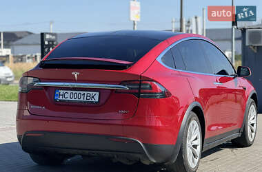 Позашляховик / Кросовер Tesla Model X 2017 в 