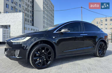 Внедорожник / Кроссовер Tesla Model X 2017 в 