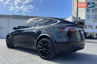 Внедорожник / Кроссовер Tesla Model X 2017 в 