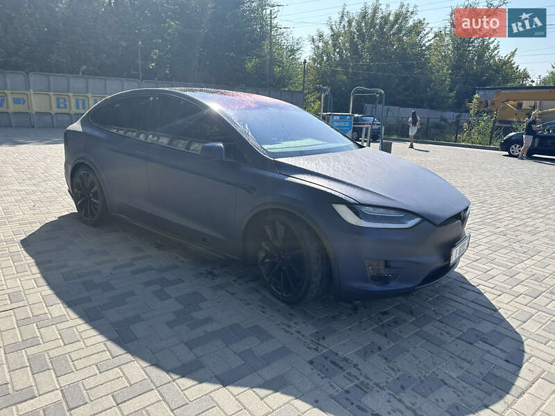 Позашляховик / Кросовер Tesla Model X 2018 в Дніпрі