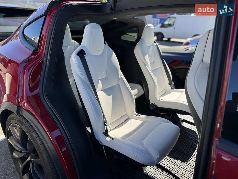 Позашляховик / Кросовер Tesla Model X 2018 в Києві
