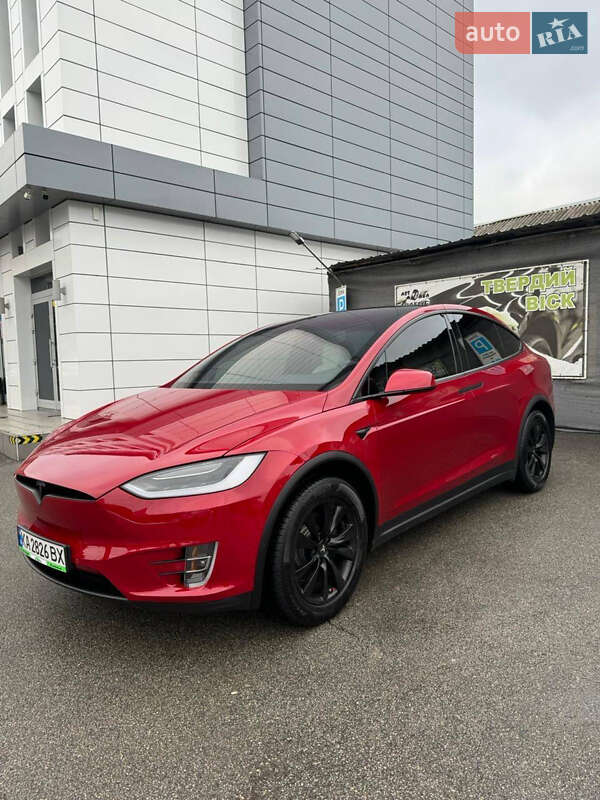 Позашляховик / Кросовер Tesla Model X 2018 в Києві