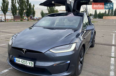 Tesla Model X 2022