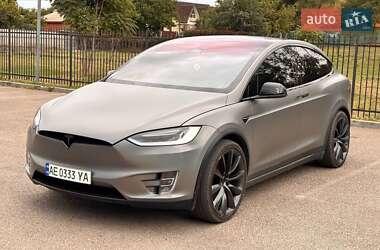 Tesla Model X 2019