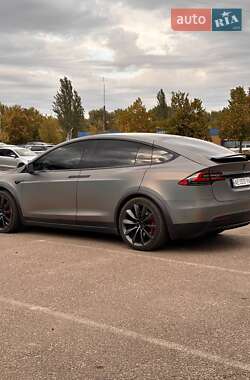 Позашляховик / Кросовер Tesla Model X 2019 в 