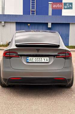 Позашляховик / Кросовер Tesla Model X 2019 в 
