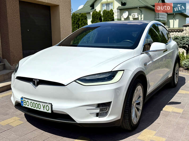 Внедорожник / Кроссовер Tesla Model X 2017 в Тернополе