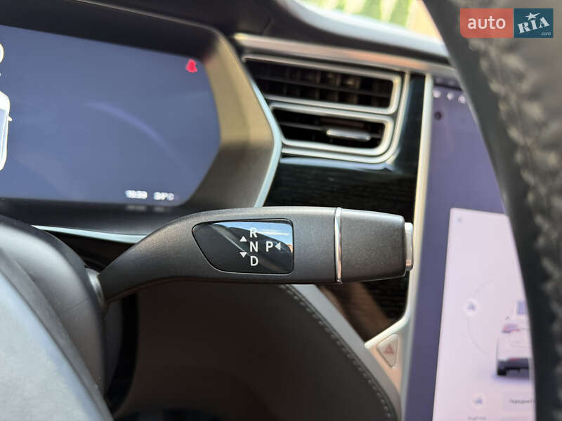 Внедорожник / Кроссовер Tesla Model X 2017 в Тернополе