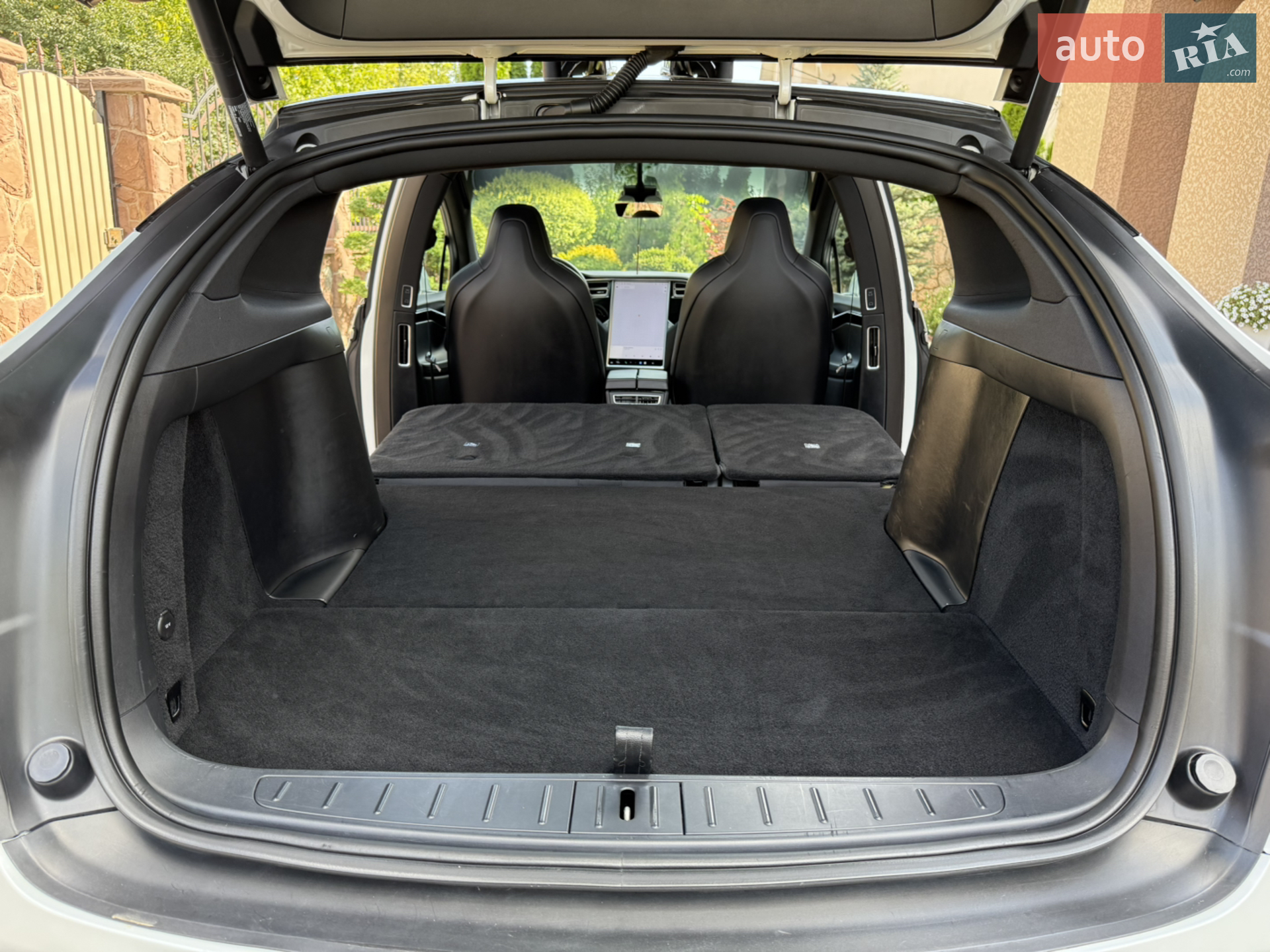 2017 Tesla Model X - мініатюра 74