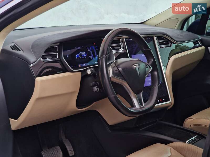 Позашляховик / Кросовер Tesla Model X 2016 в Одесі