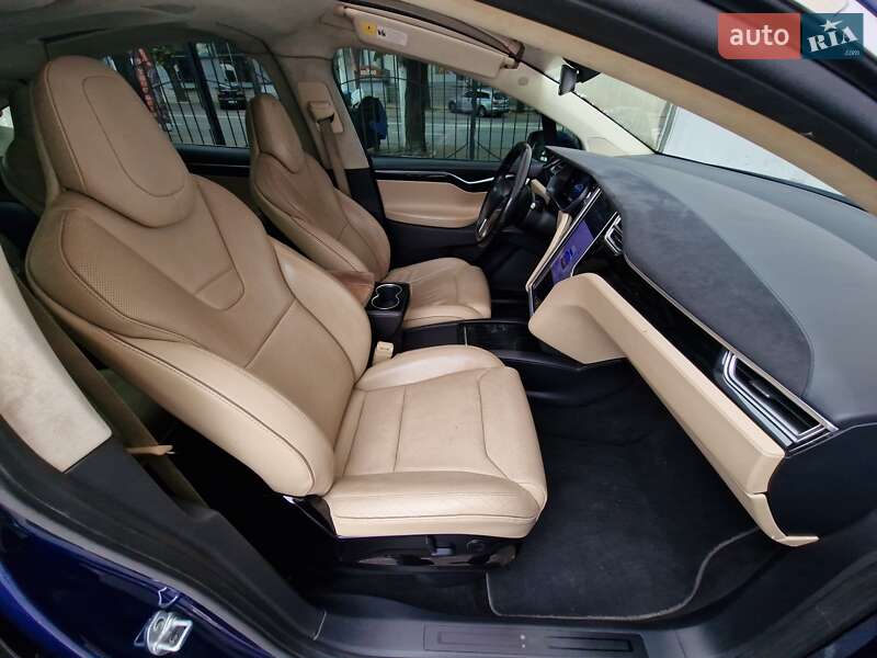Позашляховик / Кросовер Tesla Model X 2016 в Одесі