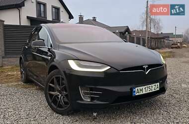 Позашляховик / Кросовер Tesla Model X 2017 в 