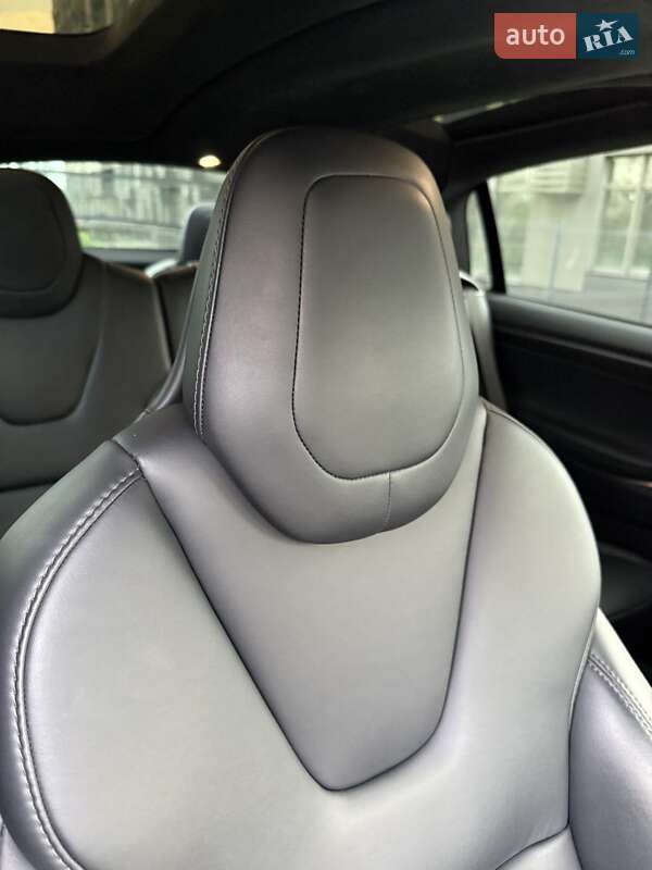 Позашляховик / Кросовер Tesla Model X 2020 в Києві