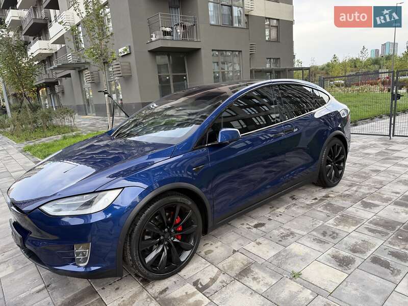Позашляховик / Кросовер Tesla Model X 2020 в Києві