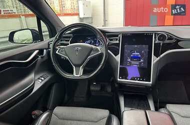 Внедорожник / Кроссовер Tesla Model X 2017 в 