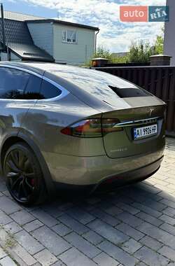 Внедорожник / Кроссовер Tesla Model X 2016 в Киеве