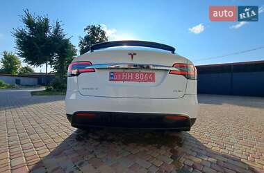 Позашляховик / Кросовер Tesla Model X 2018 в 