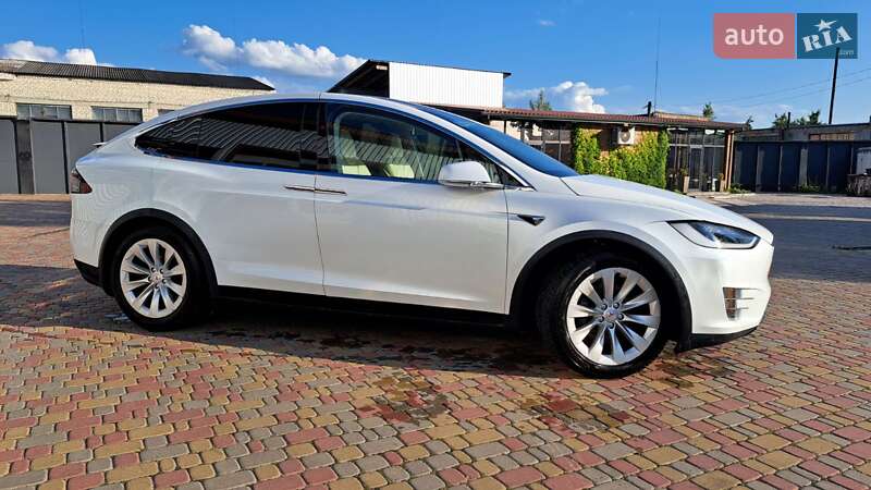 Внедорожник / Кроссовер Tesla Model X 2018 в Костополе