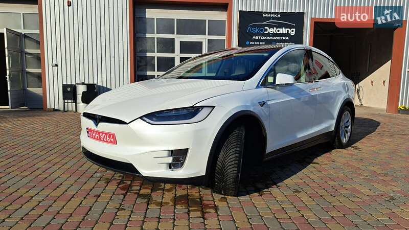 Внедорожник / Кроссовер Tesla Model X 2018 в Костополе