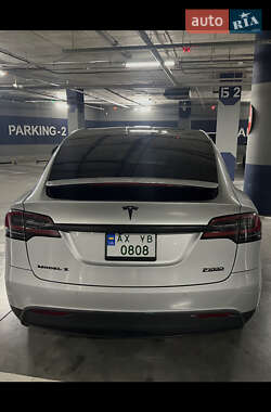 Внедорожник / Кроссовер Tesla Model X 2017 в 