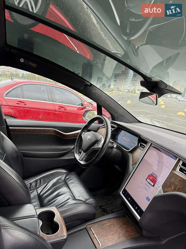 Внедорожник / Кроссовер Tesla Model X 2017 в Киеве