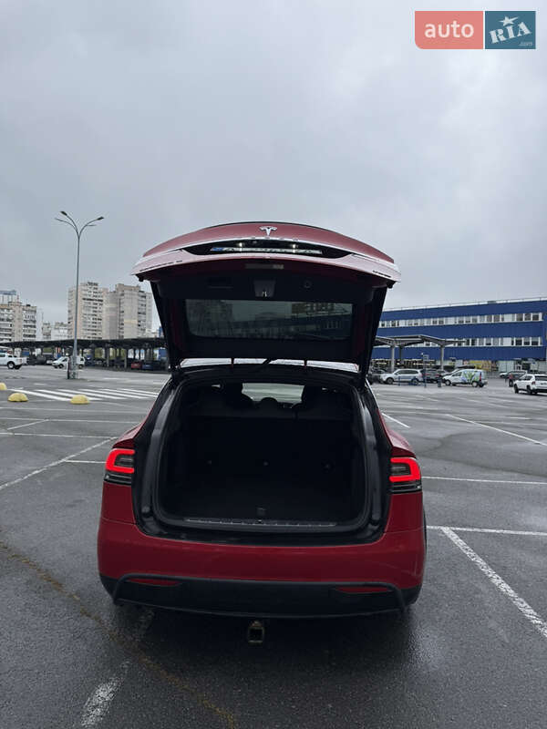 Внедорожник / Кроссовер Tesla Model X 2017 в Киеве