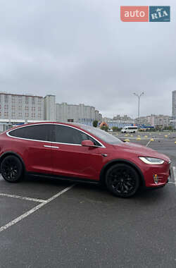 Позашляховик / Кросовер Tesla Model X 2017 в 
