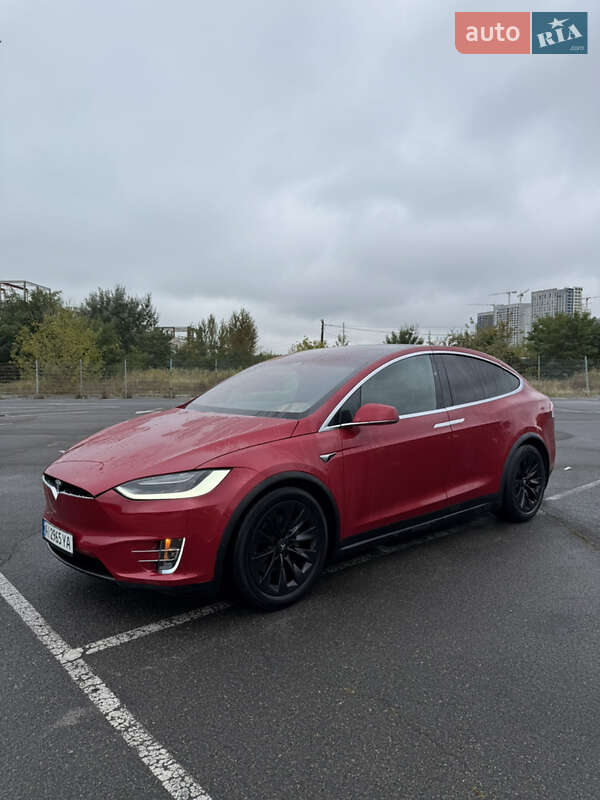 Внедорожник / Кроссовер Tesla Model X 2017 в Киеве