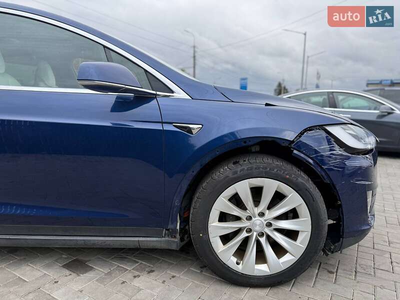 Внедорожник / Кроссовер Tesla Model X 2017 в Луцке
