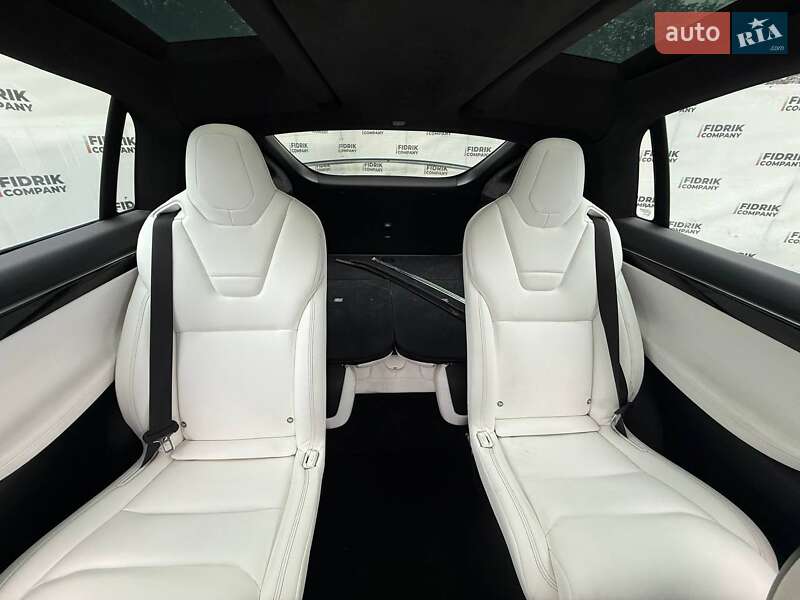 Внедорожник / Кроссовер Tesla Model X 2017 в Луцке