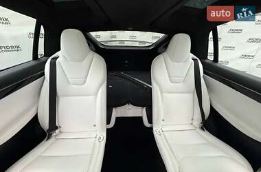 Внедорожник / Кроссовер Tesla Model X 2017 в 