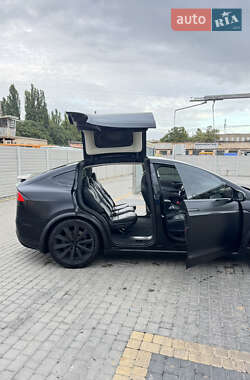 Внедорожник / Кроссовер Tesla Model X 2018 в 