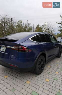Внедорожник / Кроссовер Tesla Model X 2017 в 
