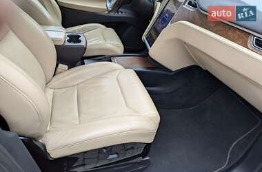 Внедорожник / Кроссовер Tesla Model X 2017 в 