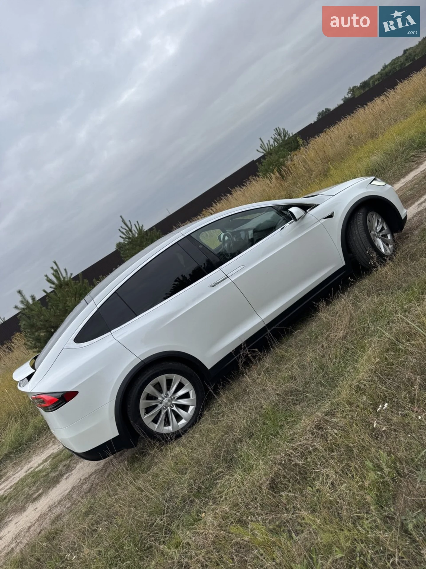 2021 Tesla Model X - мініатюра 22