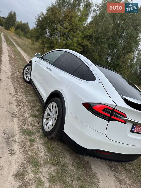 Позашляховик / Кросовер Tesla Model X 2020 в Києві фото 29 Позашляховик / Кросовер Tesla Model X 2020 в Києві