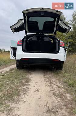 Внедорожник / Кроссовер Tesla Model X 2021 в Киеве