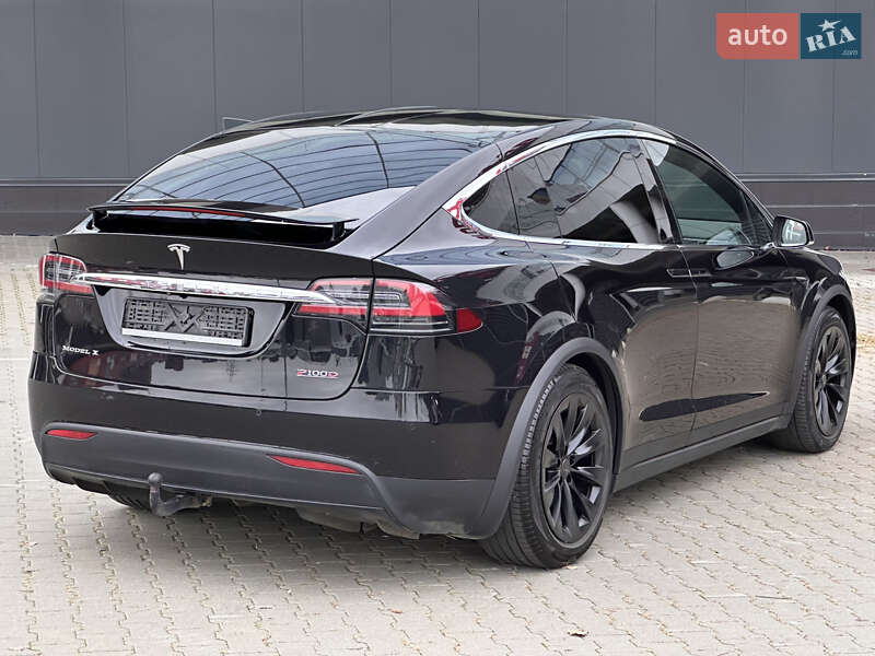 Позашляховик / Кросовер Tesla Model X 2018 в Києві
