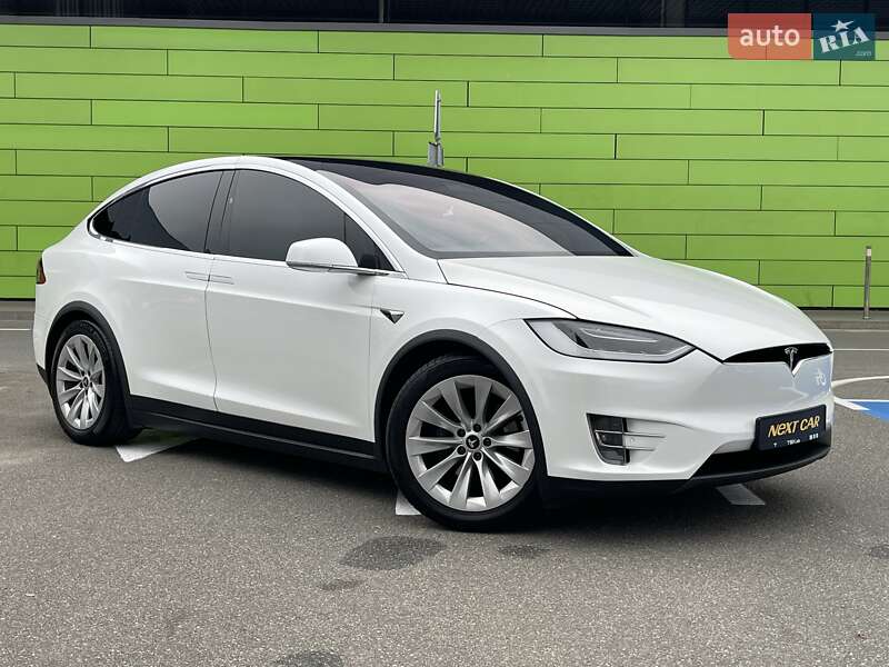 Внедорожник / Кроссовер Tesla Model X 2019 в Киеве