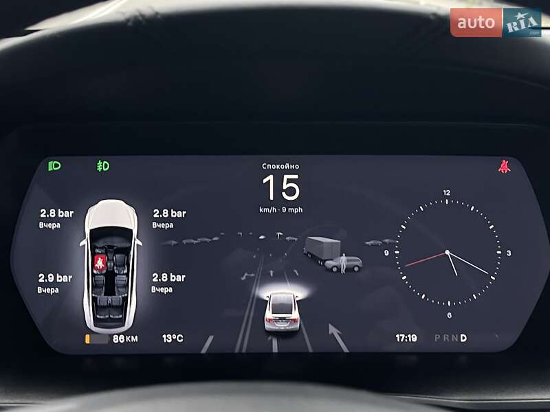 Внедорожник / Кроссовер Tesla Model X 2019 в Киеве