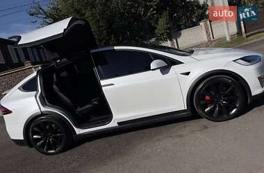 Позашляховик / Кросовер Tesla Model X 2019 в 