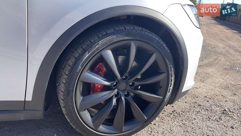 Позашляховик / Кросовер Tesla Model X 2019 в Києві фото 9 Позашляховик / Кросовер Tesla Model X 2019 в Києві