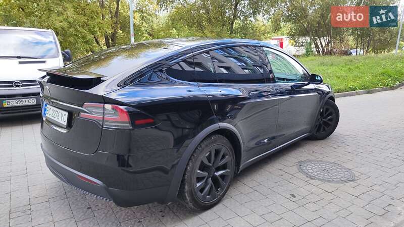 Позашляховик / Кросовер Tesla Model X 2023 в Новояворівську