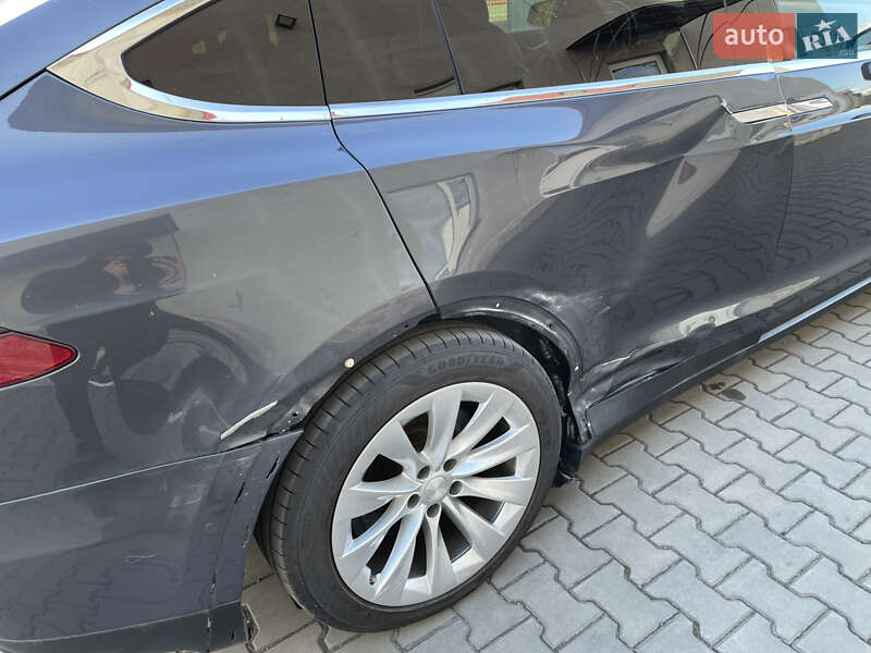 Внедорожник / Кроссовер Tesla Model X 2017 в Луцке
